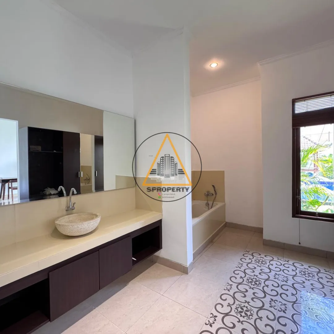 2 BEDROOM VILLA WITH BIG GARDEN IN CENTRAL BERAWA — image 2