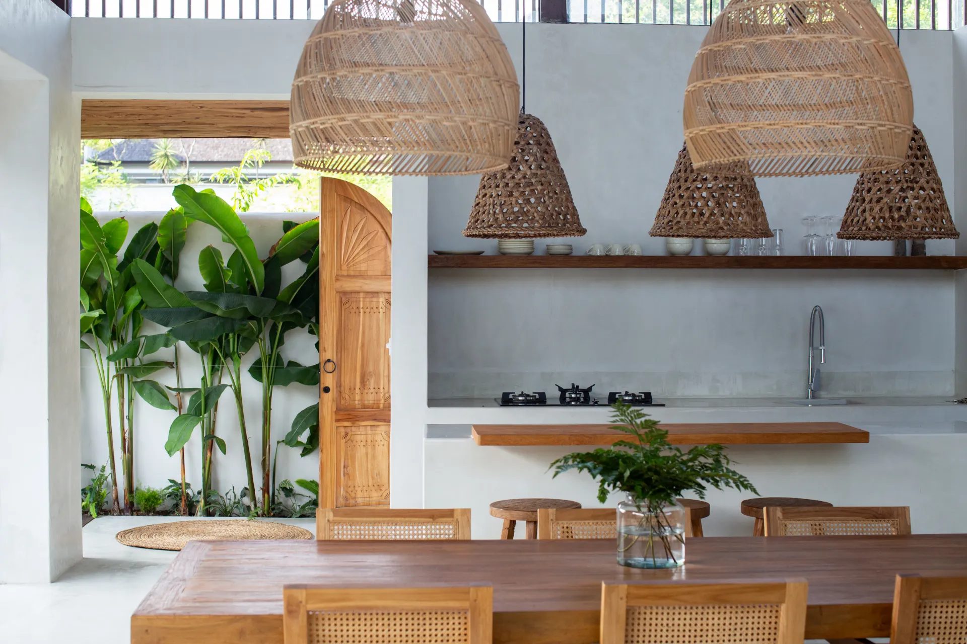 Leasehold Villa Batu Bolong Bali – Beachside 3BR with Spacious Garden (NA115) — image 3