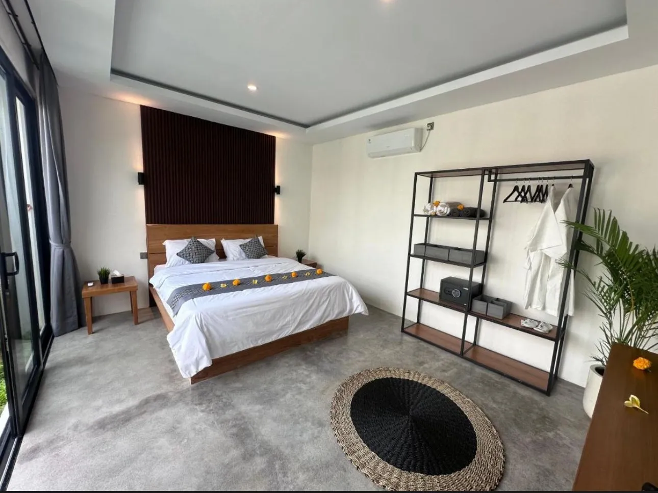 2 BEDROOM VILLA WITH PRIVATE POOL IN CANGGU PADONAN — image 3
