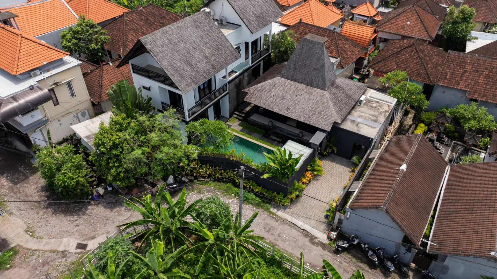 5-Bedroom Villa with Traditional Joglo Design in Canggu (B-CG12)
