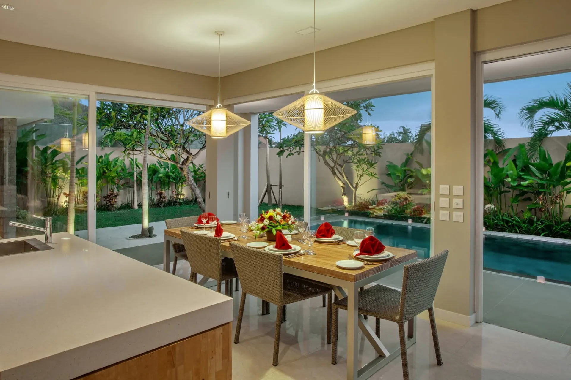 4 BEDROOM VILLA IN BERAWA IDR 50 MILL/MONTH — image 3