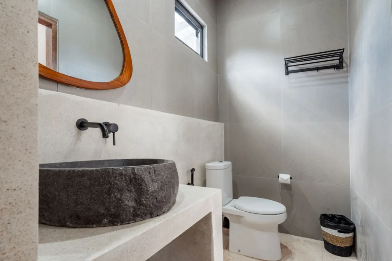 Modern 1BR Apartment – Minutes from Balangan Beach