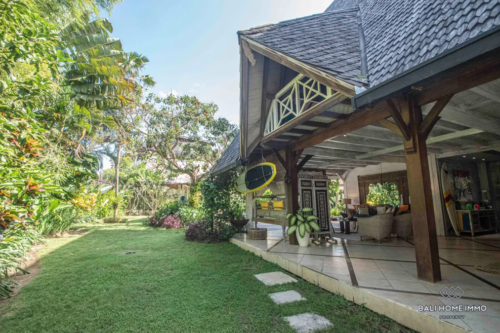 Artistic 4 Bedroom Villa in Berawa Canggu — image 4