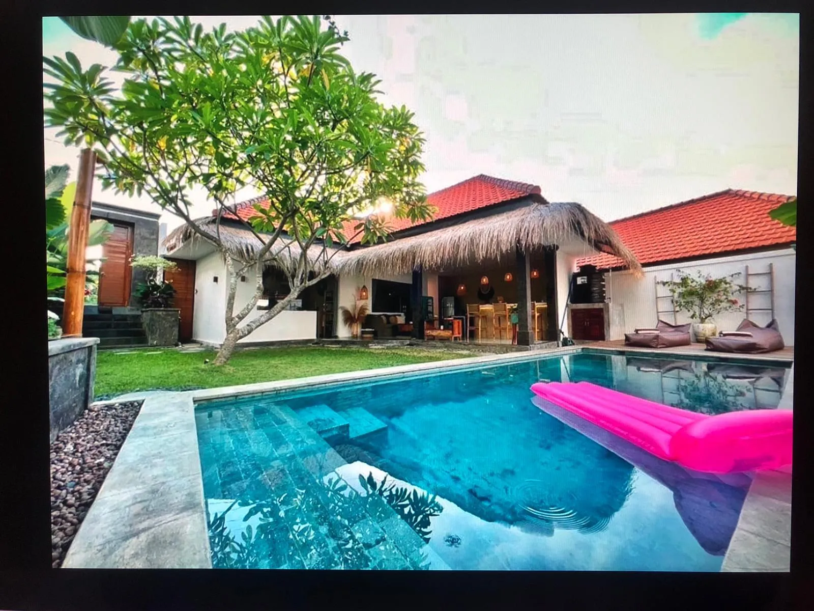 2 BE 2.5 BA UMALAS VILLA FOR SHORT-TERM LEASE