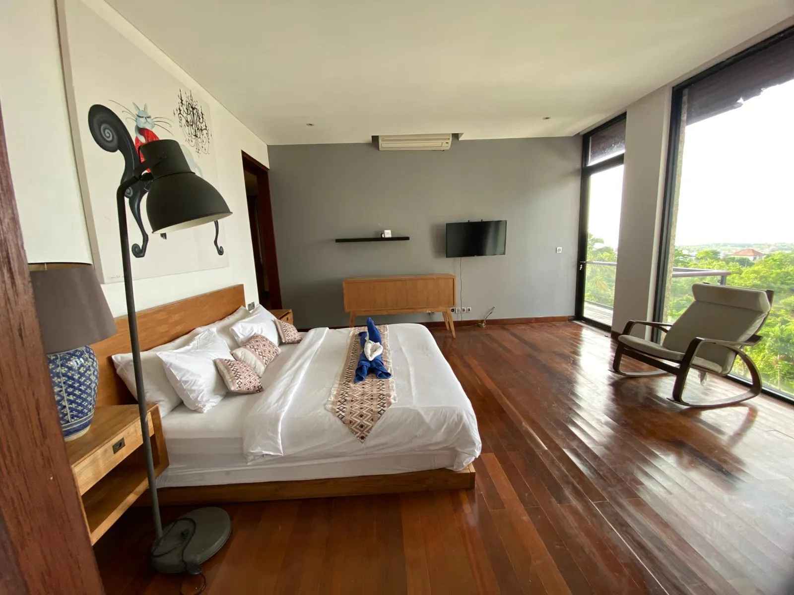 Villa Pertama - Huge 4 Bedroom Villa with Stunning Ocean View in Ungasan — image 3