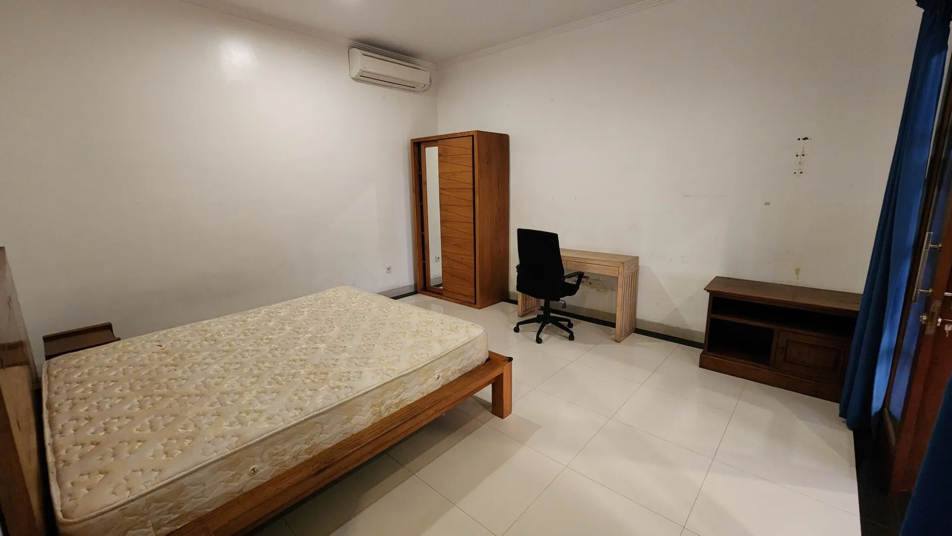 Villa For Rent 2 Bed In Kerobokan Badung Bali — image 4