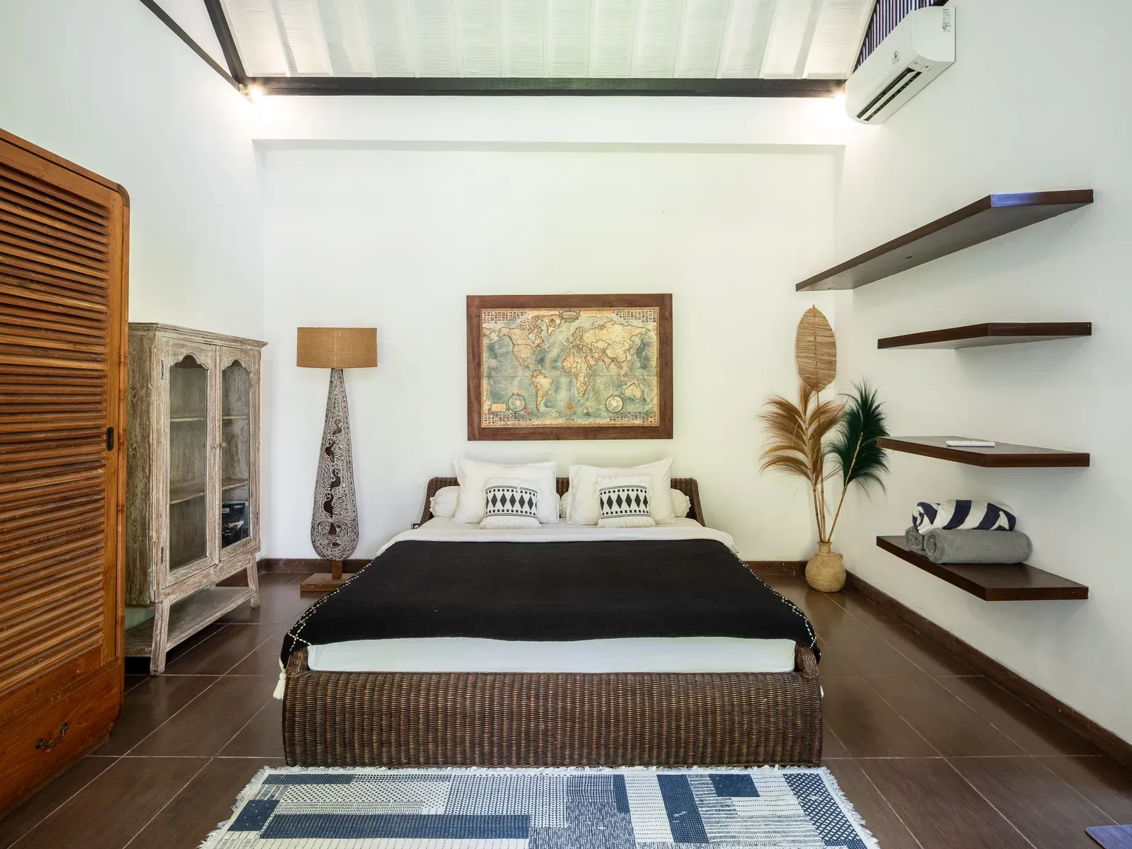 2 BEDROOM VILLA FULLY FURNISHED IN BATU BOLONG — image 3