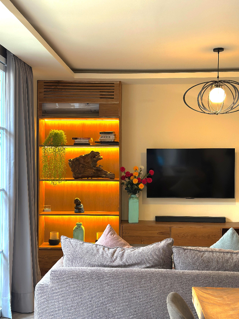 1-Bed + Office 1-Bath Private House in Umalas Kerobokan Available for Long Term! — image 4