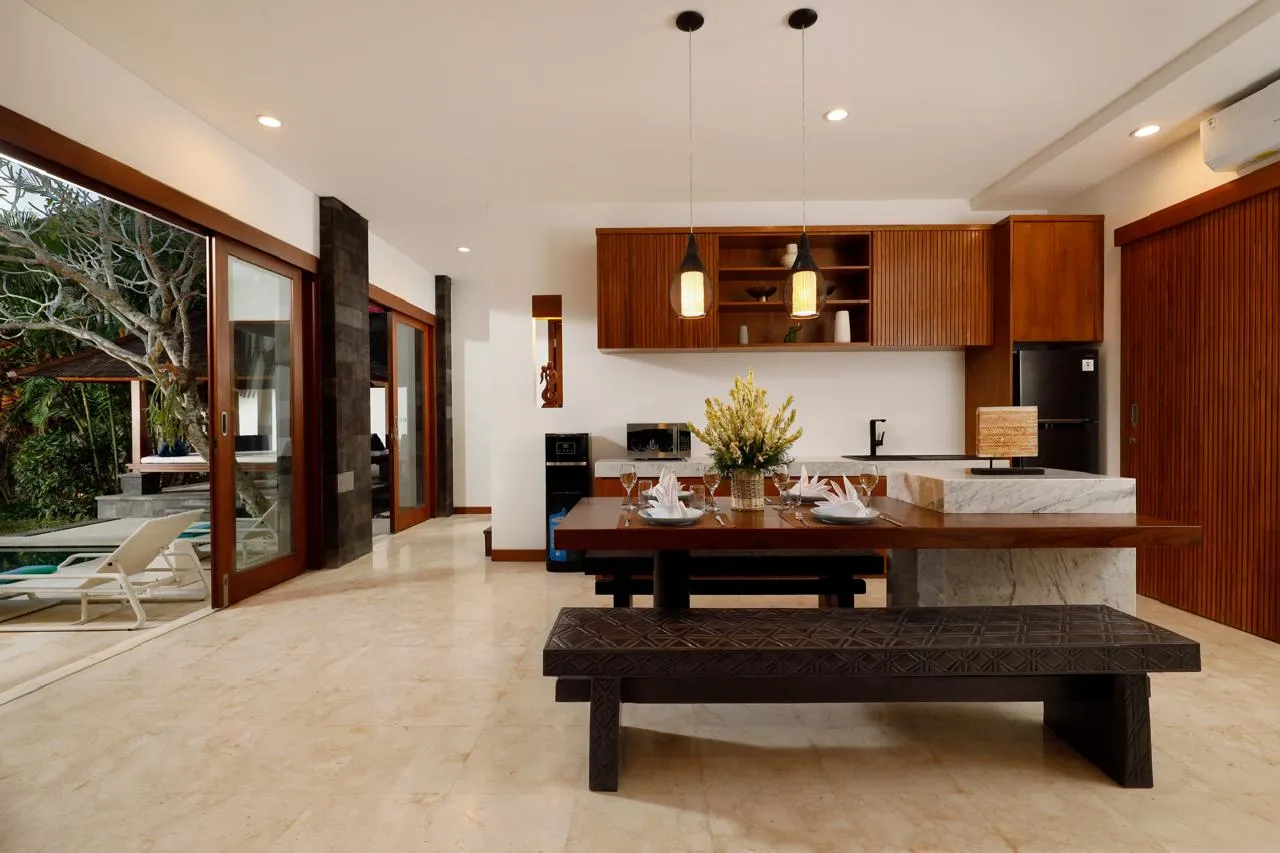 Villa For Sale 3 Bed toh yaning jimbaran Bali — image 1