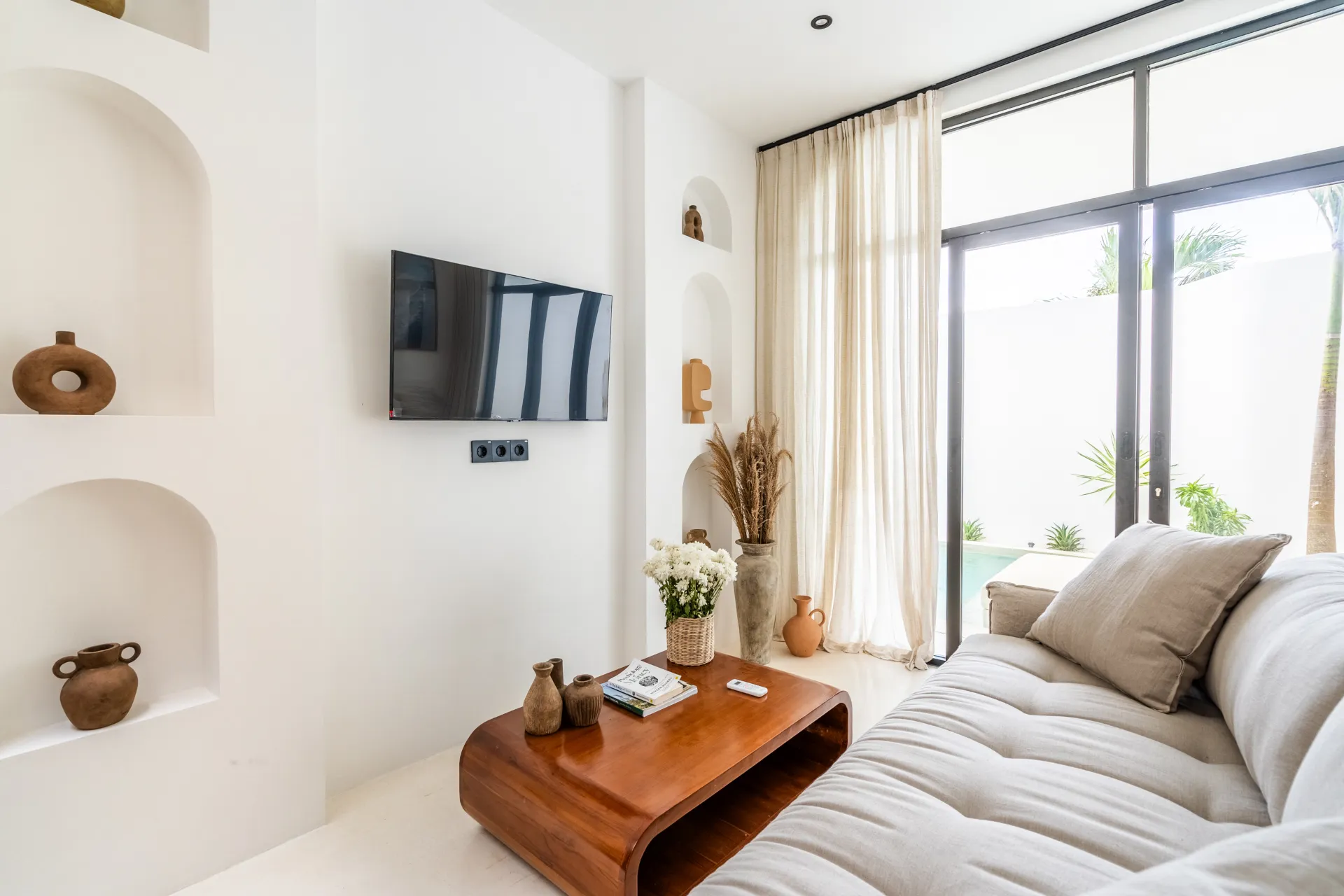 Villa Casa Nalani – Brand New 2 Bedroom Mediterranean Villa in Umalas — image 1