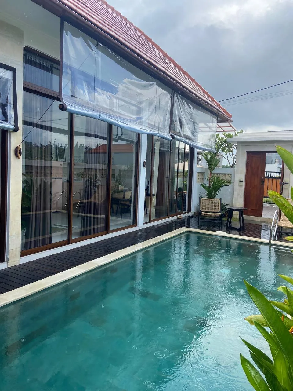 2 BEDROOM VILLA IN KEROBOKAN IDR 28 MILL/MONTH