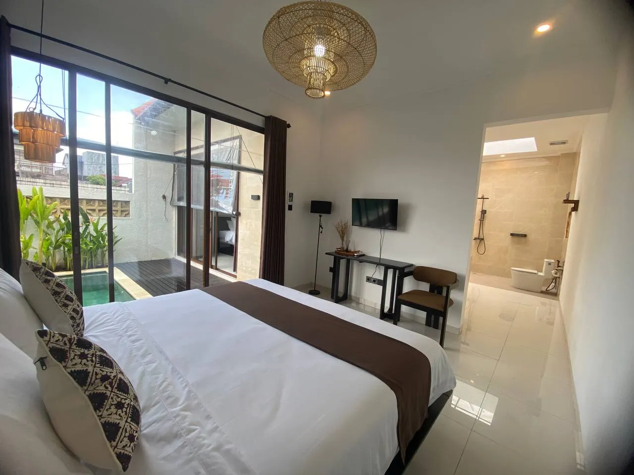 2 BEDROOM VILLA IN KEROBOKAN IDR 28 MILL/MONTH — image 4