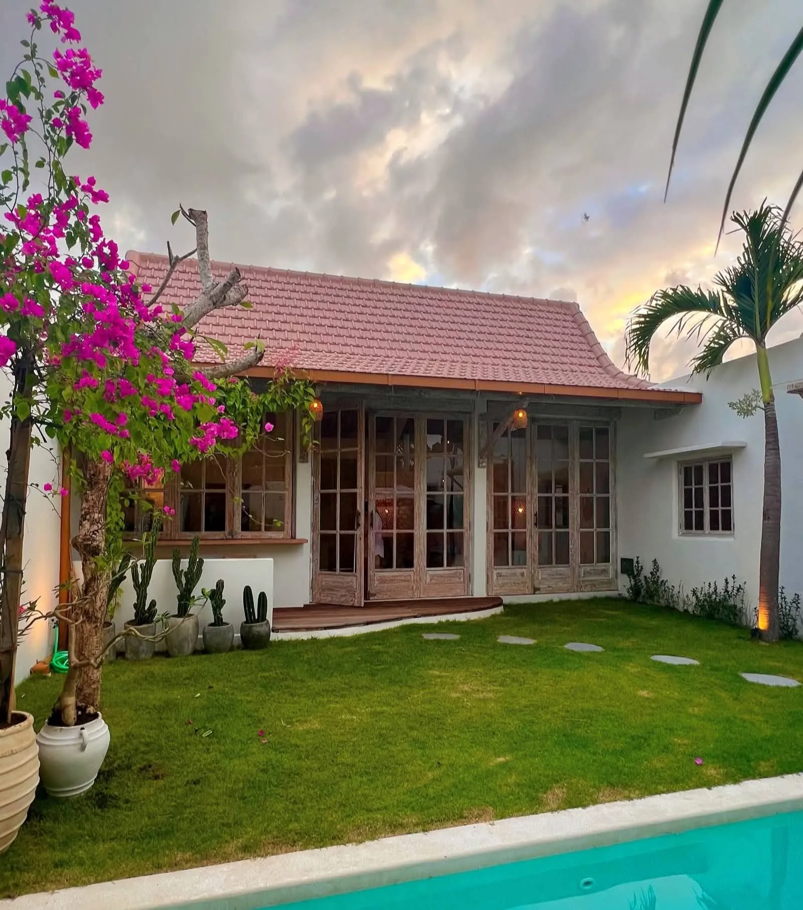 2 BEDROOM VILLA IN BUMBAK IDR 45 MILL/MONTH — image 2