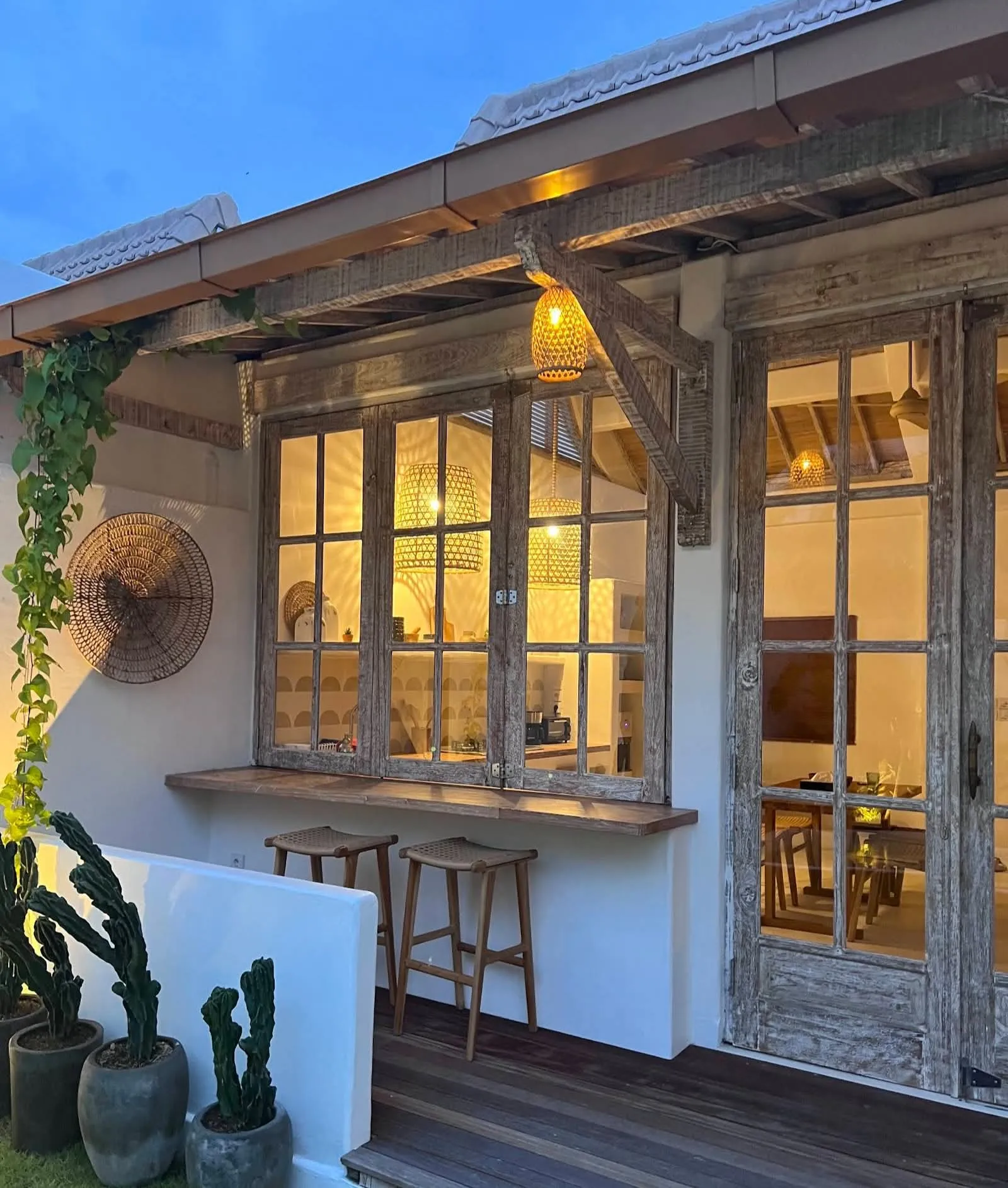 2 BEDROOM VILLA IN BUMBAK IDR 45 MILL/MONTH — image 4