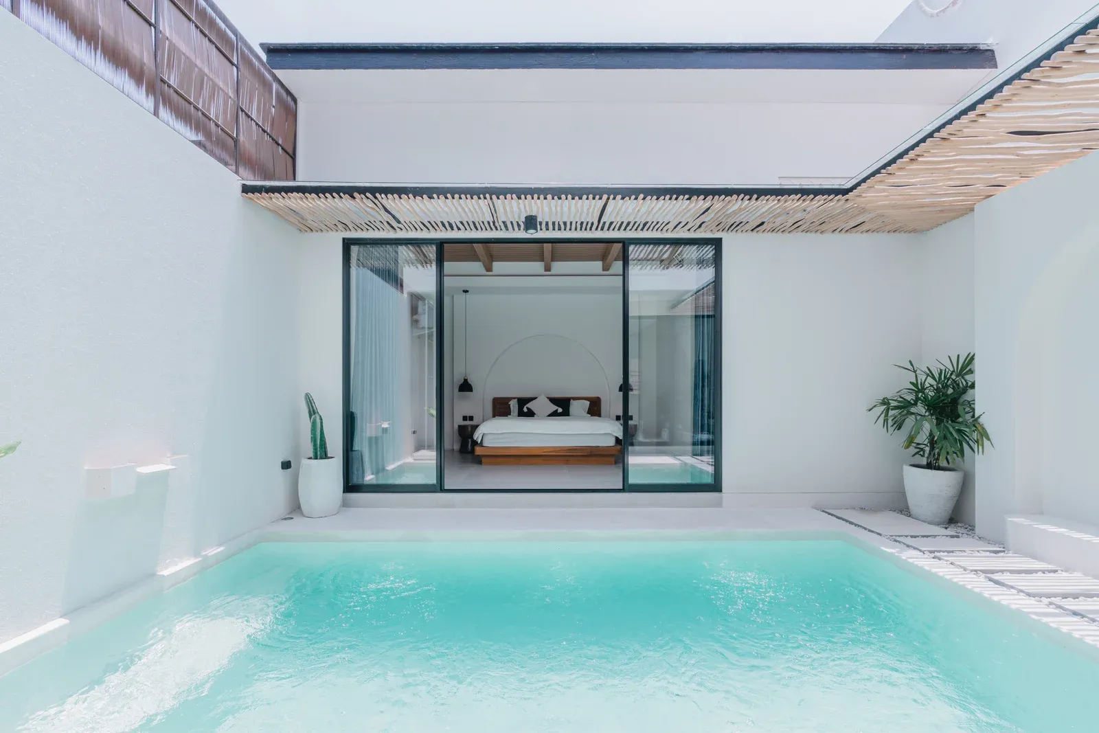 2 BEDROOM MODERN VILLA IN PERERENAN - ADE471 C