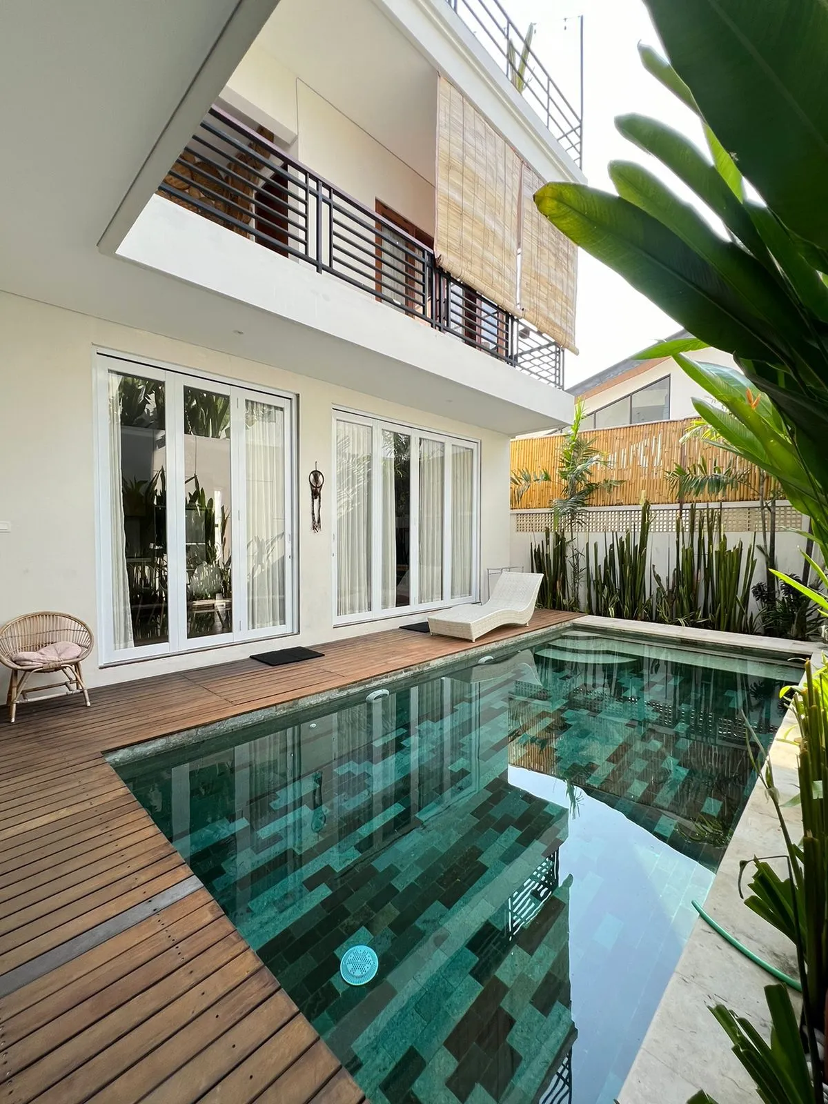 3BR Villa Berawa with Rooftop — image 2