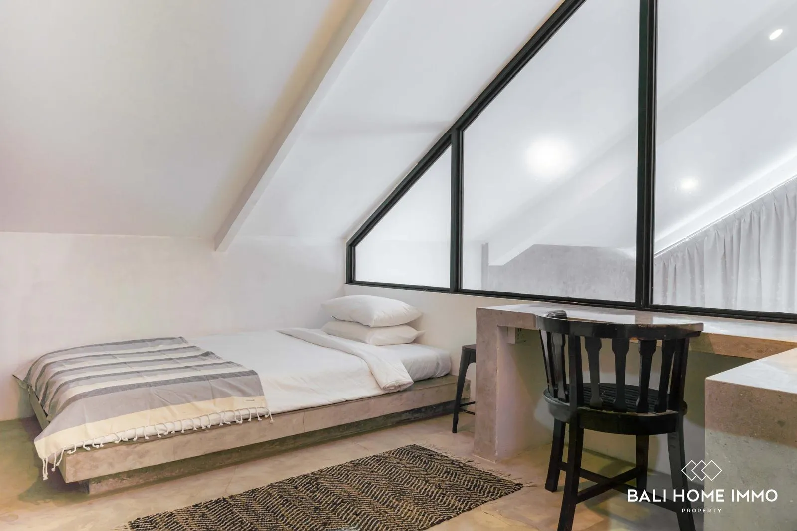 Umalas Oasis – Cozy 2BR with Office Room (2UM5) — image 4
