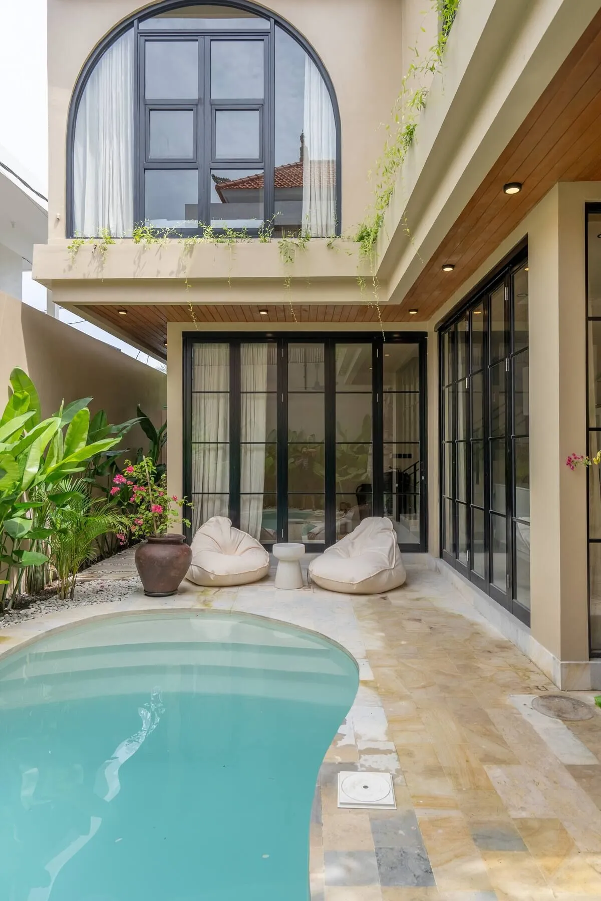 2 BEDROOM MODERN LUXURY VILLA IN PERERENAN - AF569