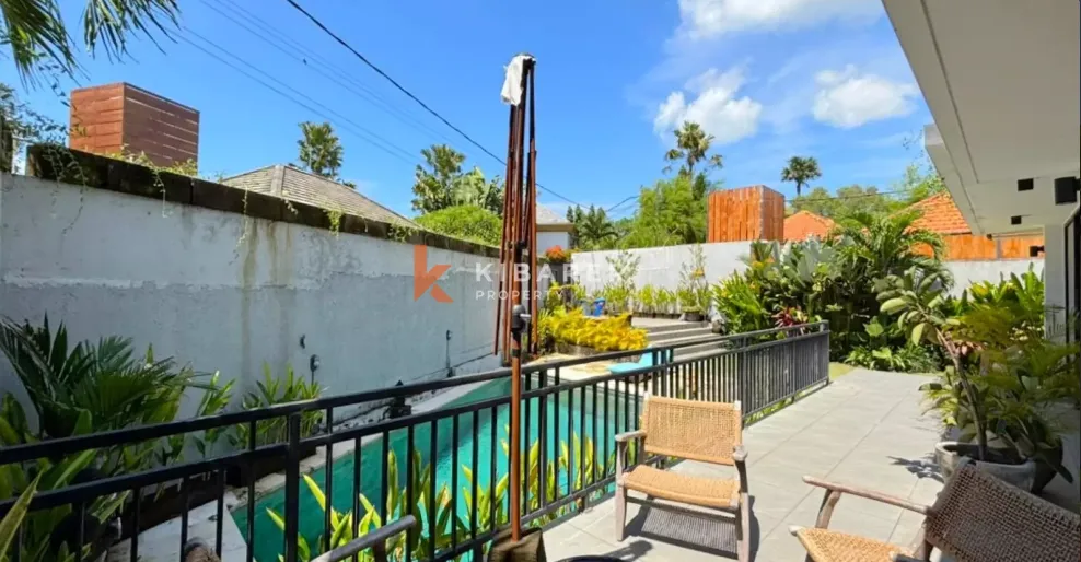 Awesome Newly Renovated Enclosed Five Bedrooms Villa in Umalas YRV4065 — image 1