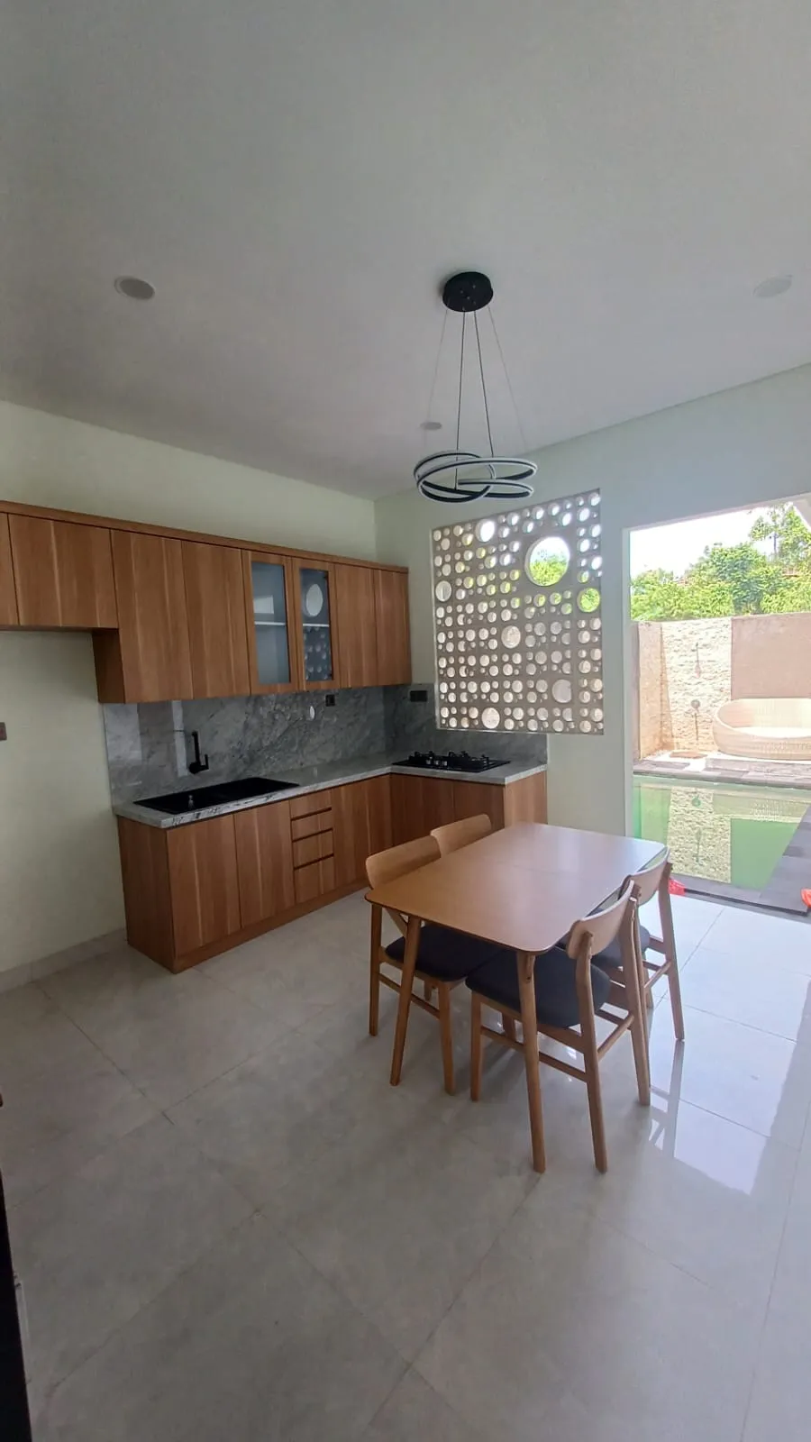 New Modern 3 Bedroom Villa Near Sidewalk Mall Jimbaran — image 4