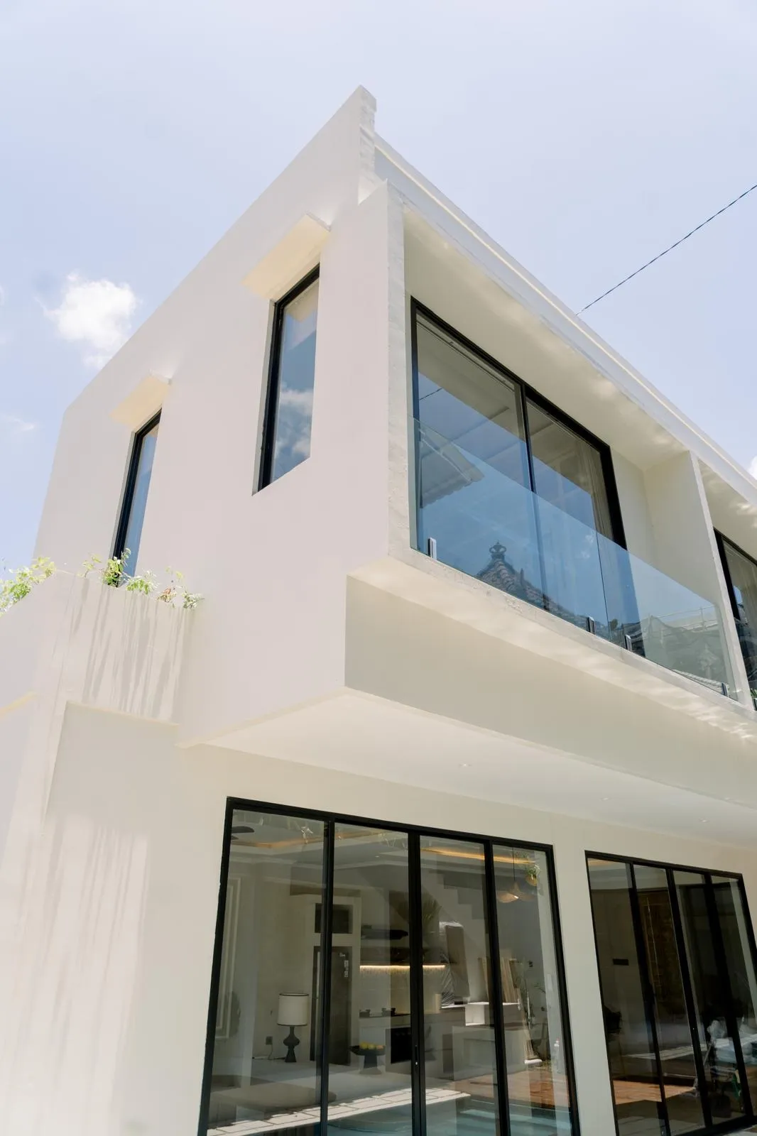 Villa For Rent 4 Bed In Berawa Tibubeneng Bali — image 3