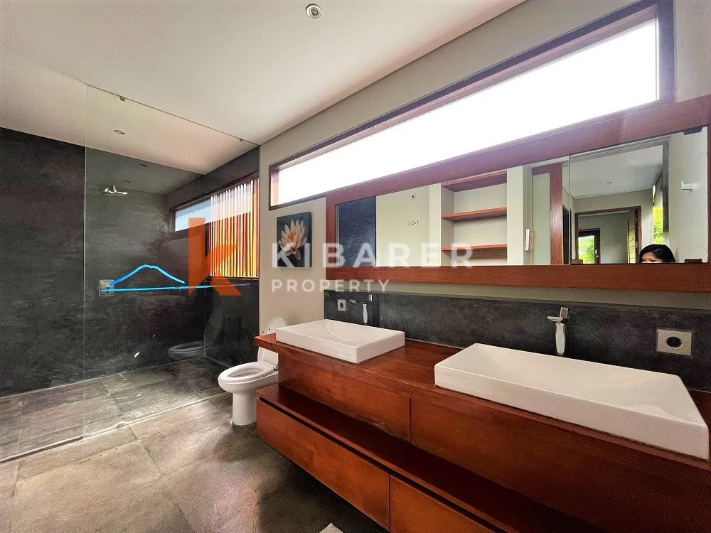 Charming Three Bedrooms Open Living Villa In Umalas YRL2610 — image 3