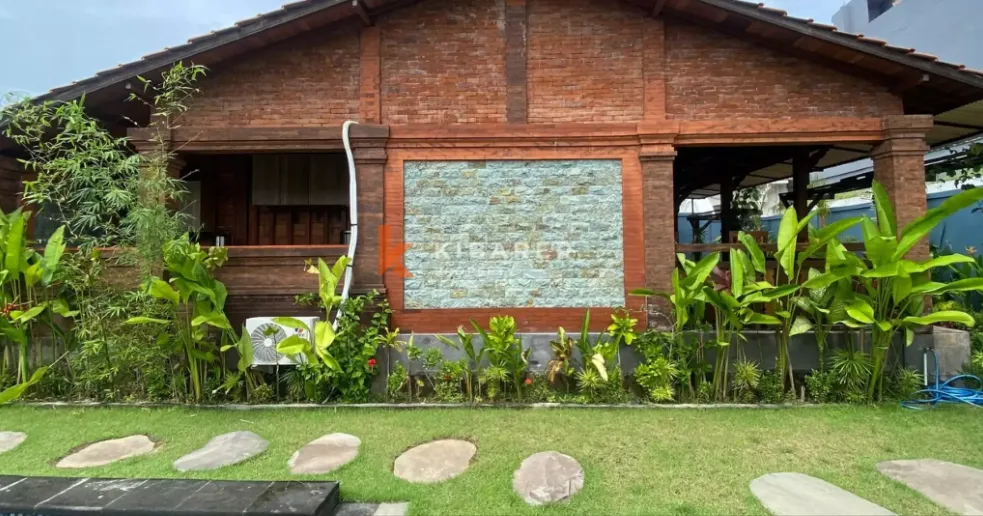 Authentic Two Bedroom Joglo Living Villa in the Heart of Padonan YRV4455