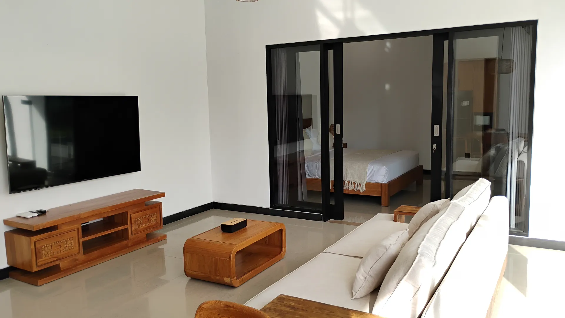 NEWLY BUILD! BIG GARDEN - 2 BEDROOMS VILLA FOR MONTHLY RENT IN BERAWA - AR28 — image 3
