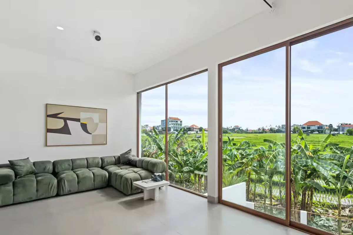 3 MODERN VILLA FULLY FURNISHED IN BERAWA — image 4
