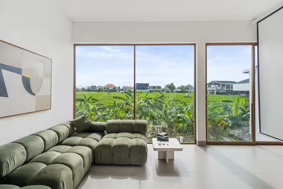 3 MODERN VILLA FULLY FURNISHED IN BERAWA — image 3