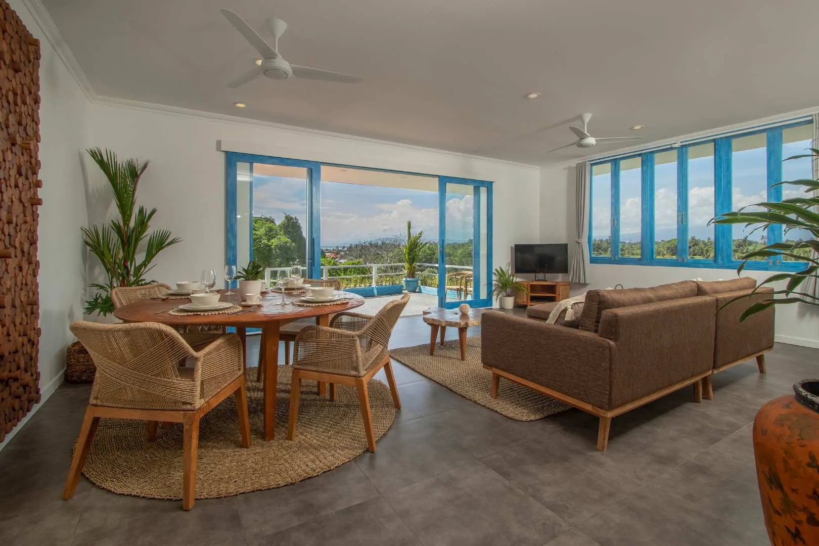 All Included - 1BR Oceanview Apartment — image 1