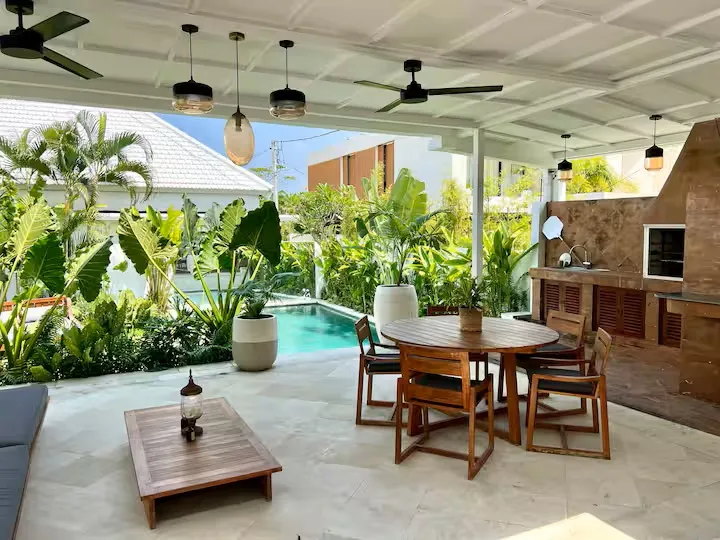 3BR Luxury Retreat Umalas with Pool - Villa Theo — image 2