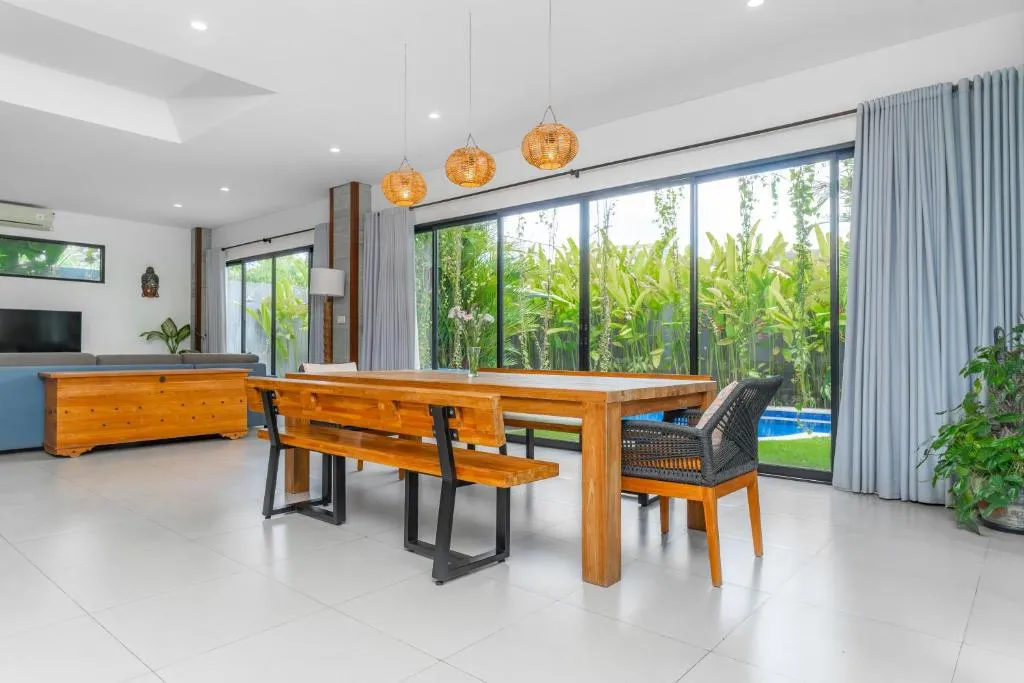 5-BR Premium Villa in Berawa Canggu — image 2