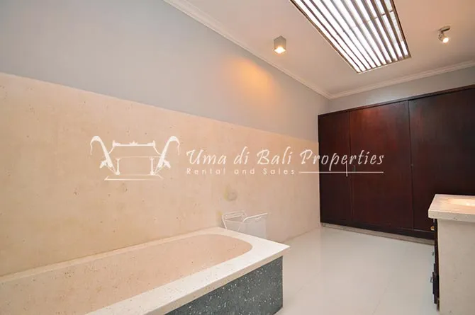 3BR Villa For Rent at Semer Kerobokan | TBV 381 — image 3
