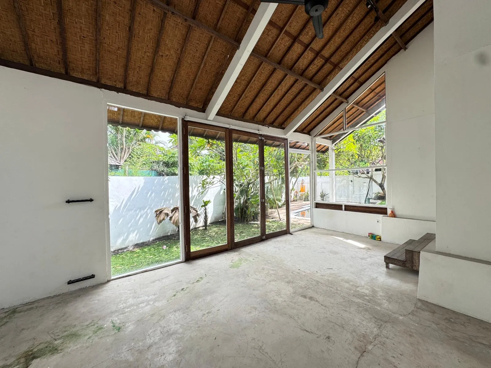 2BR VILLA FOR RENT AT UMALAS — image 4