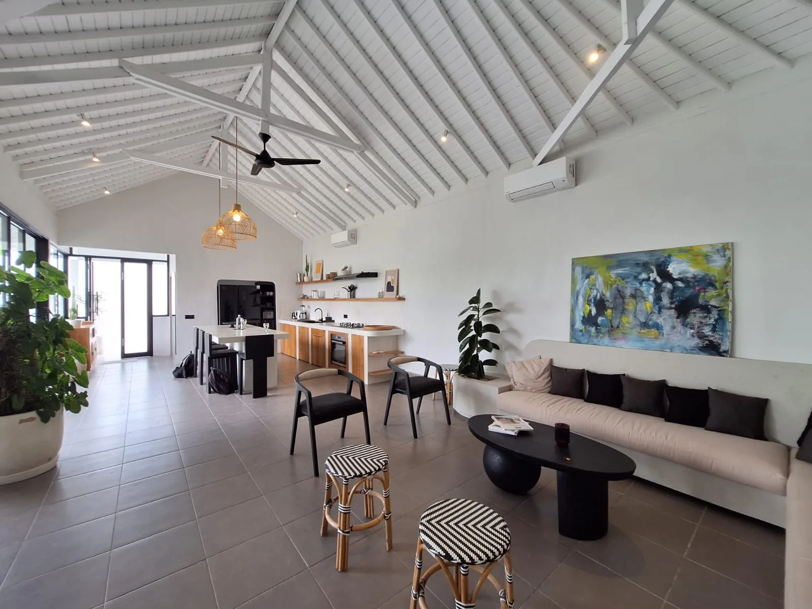 4BR VILLA FOR RENT AT KEROBOKAN | IT 624 — image 3