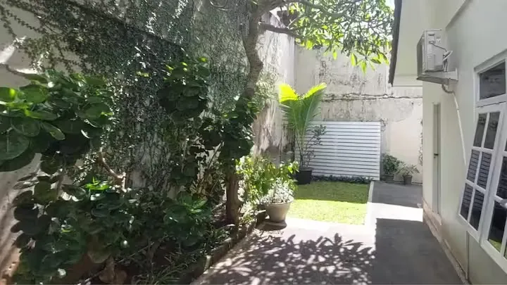 2 BR VILLA IN SANUR - BEACHSIDE — image 2