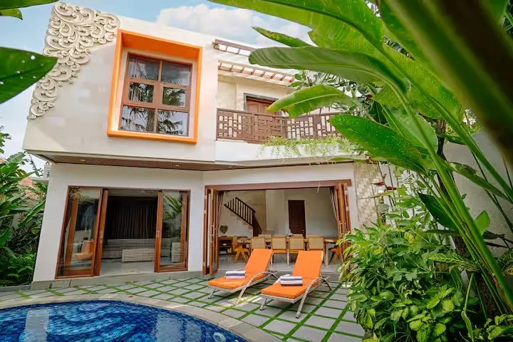 3 BR VILLA IN SANUR - BEACH SIDE