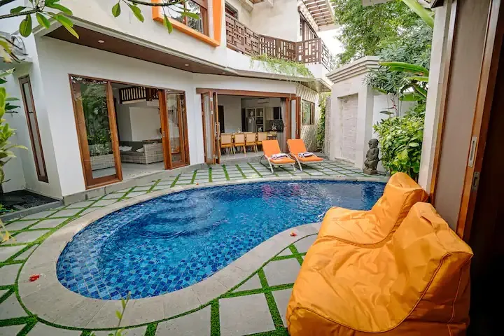 3 BR VILLA IN SANUR - BEACH SIDE — image 1