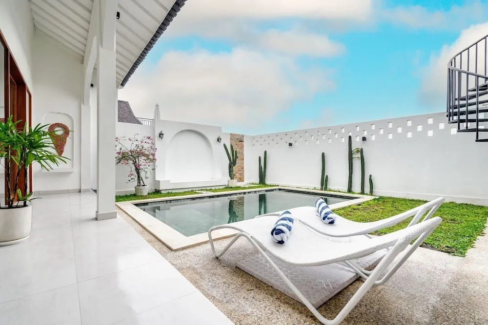2 BR VILLA IN CEMAGI — image 2
