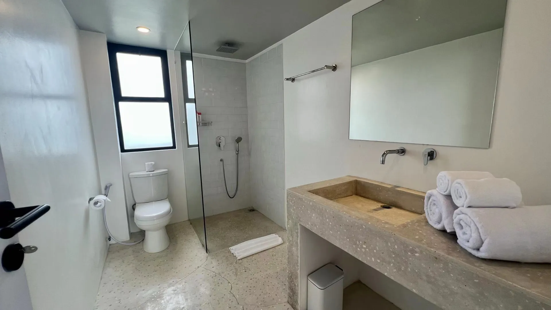 Modern 1 BR Loft for Sale in Berawa — image 2