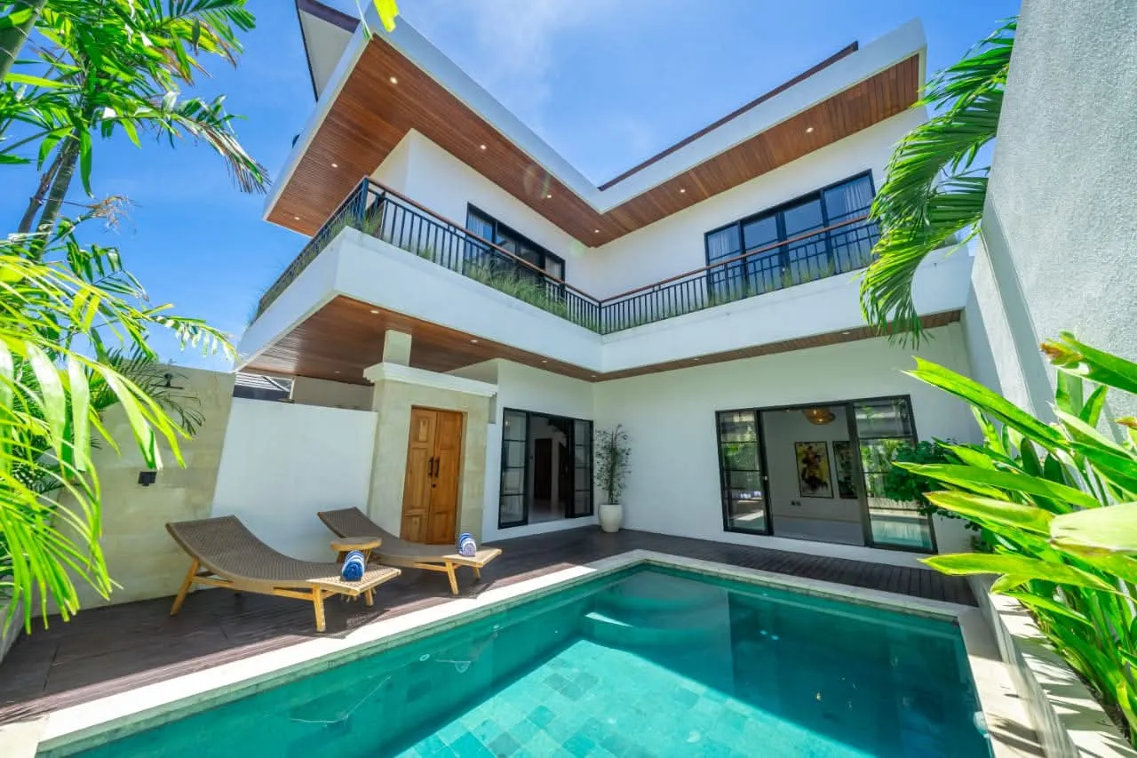 2 BEDROOM VILLA IN BERAWA IDR 26 MILL/MONTH