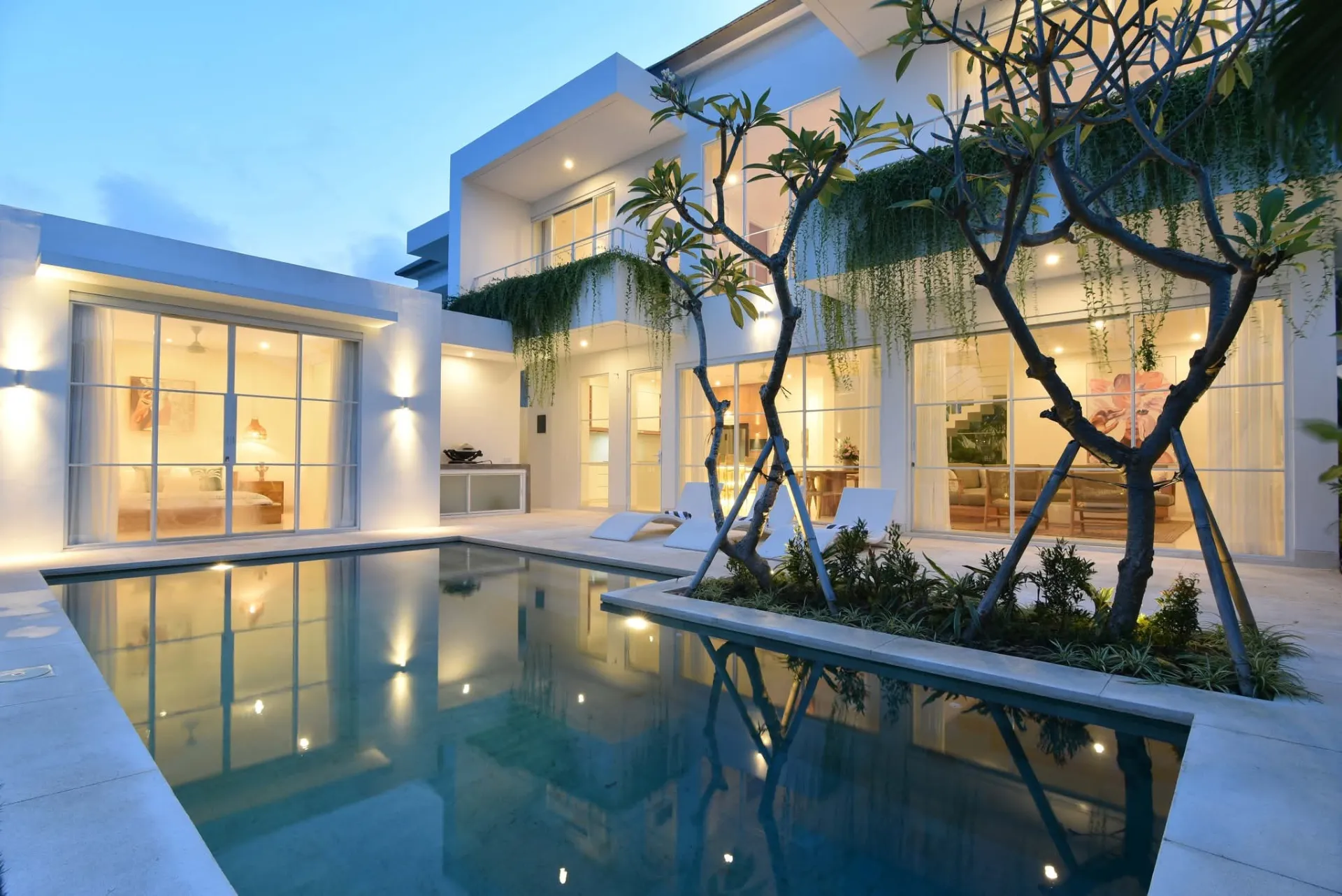 4 BEDROOM VILLA IN CANGGU IDR 75 MILL/MONTH