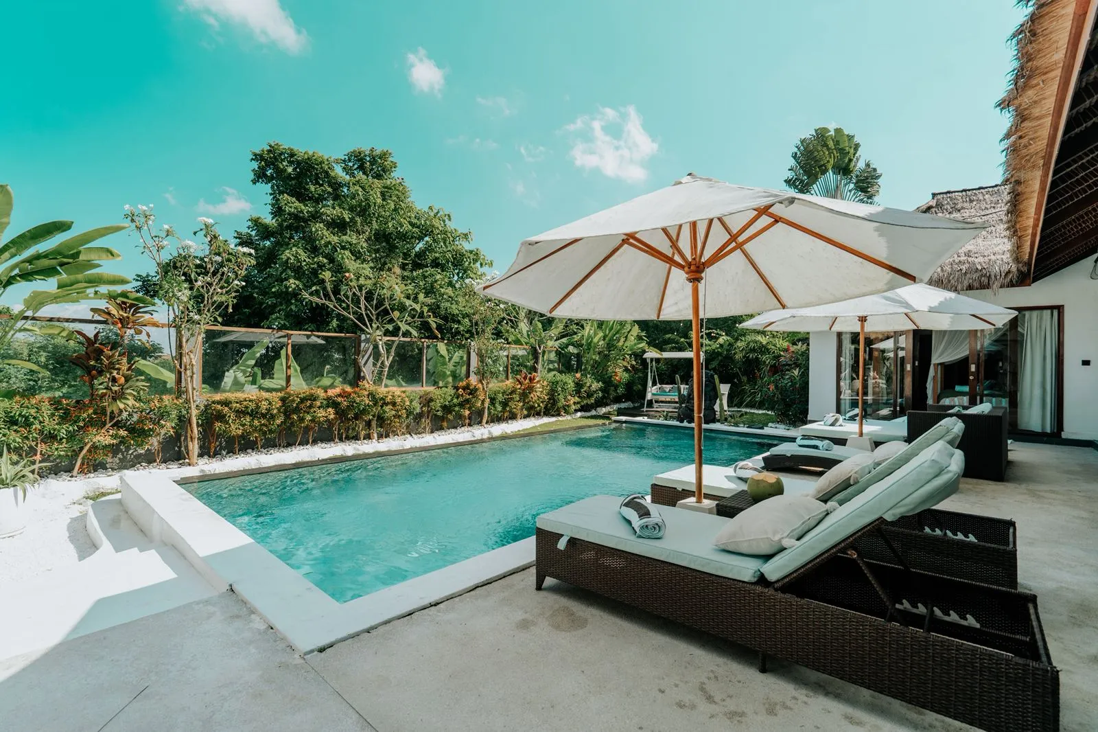 4BR Luxury Villa w/ Garden & Jungle Views