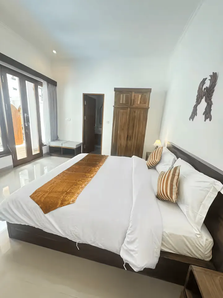 2BR Villa in Prime Location Kerobokan Near to Canggu — image 4