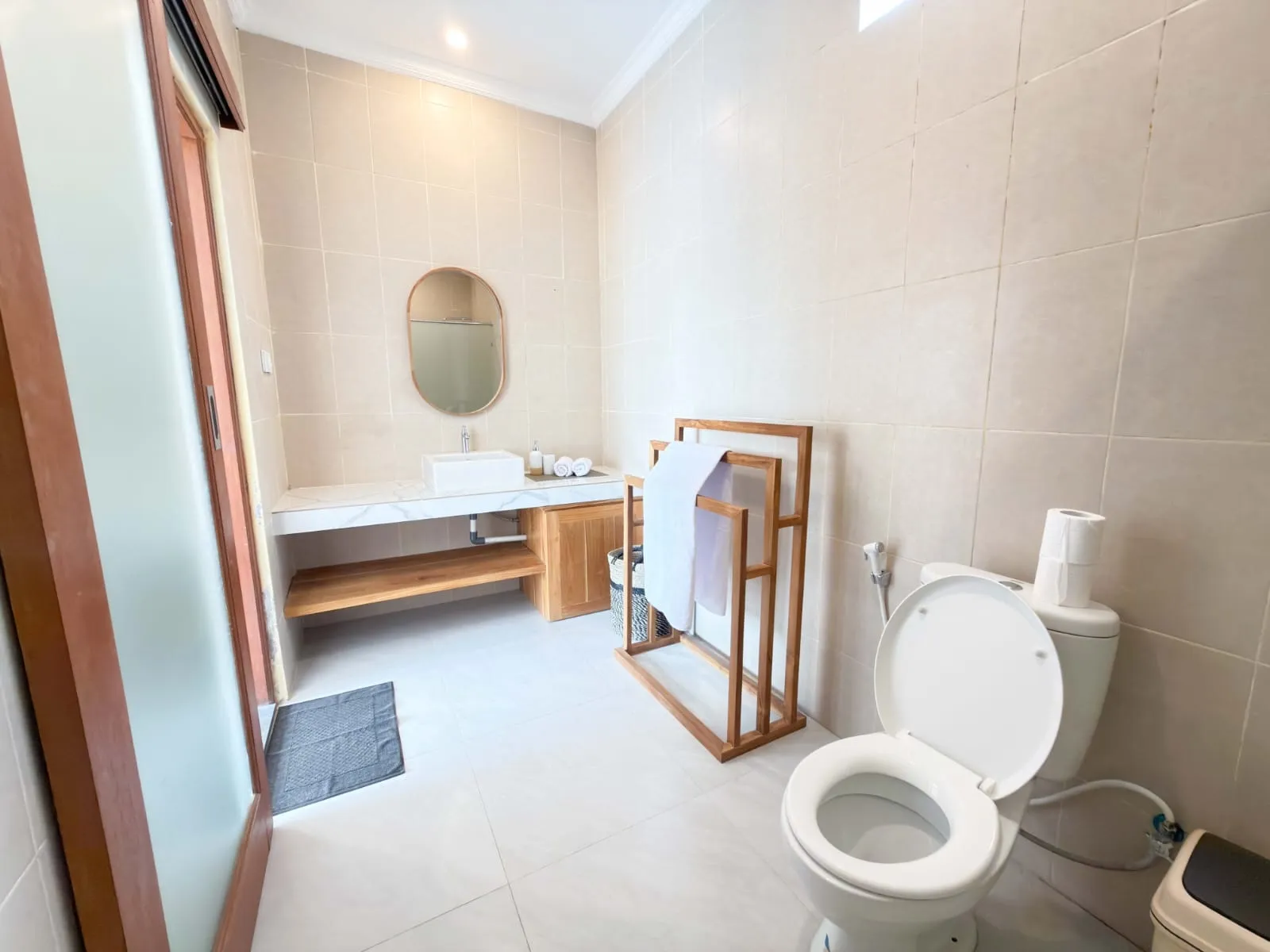 Villa For Rent 3 Bed In Seseh Mengwi Badung Bali — image 1