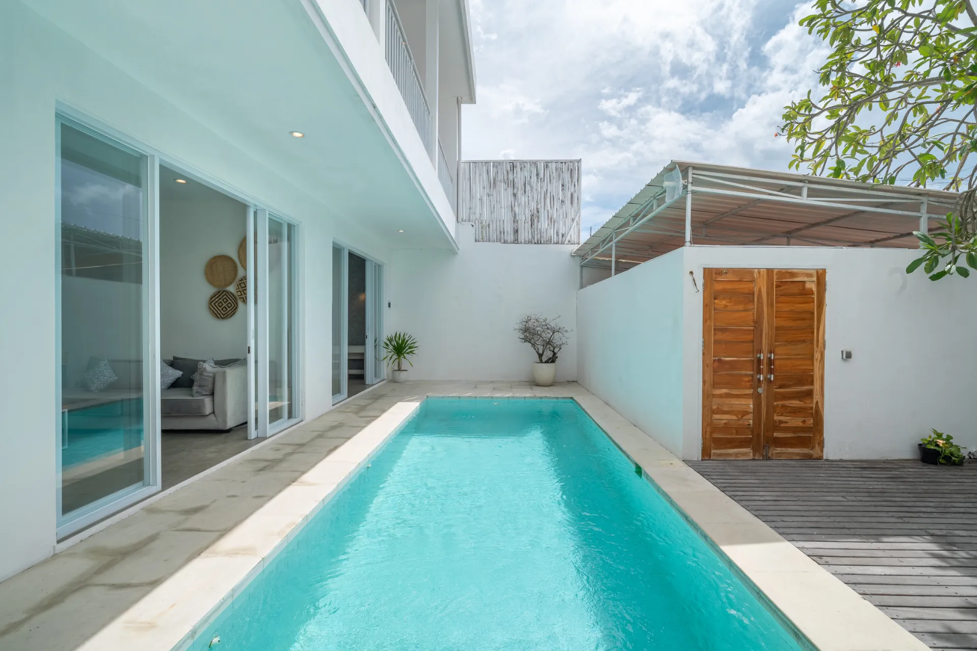 Villa Casa Ghini - 5-Bedroom Modern Villa in Kerobokan — image 2
