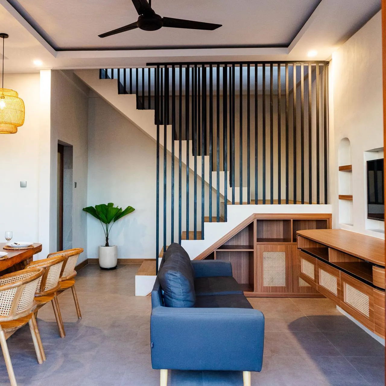 3 BR VILLA IN SESEH — image 2