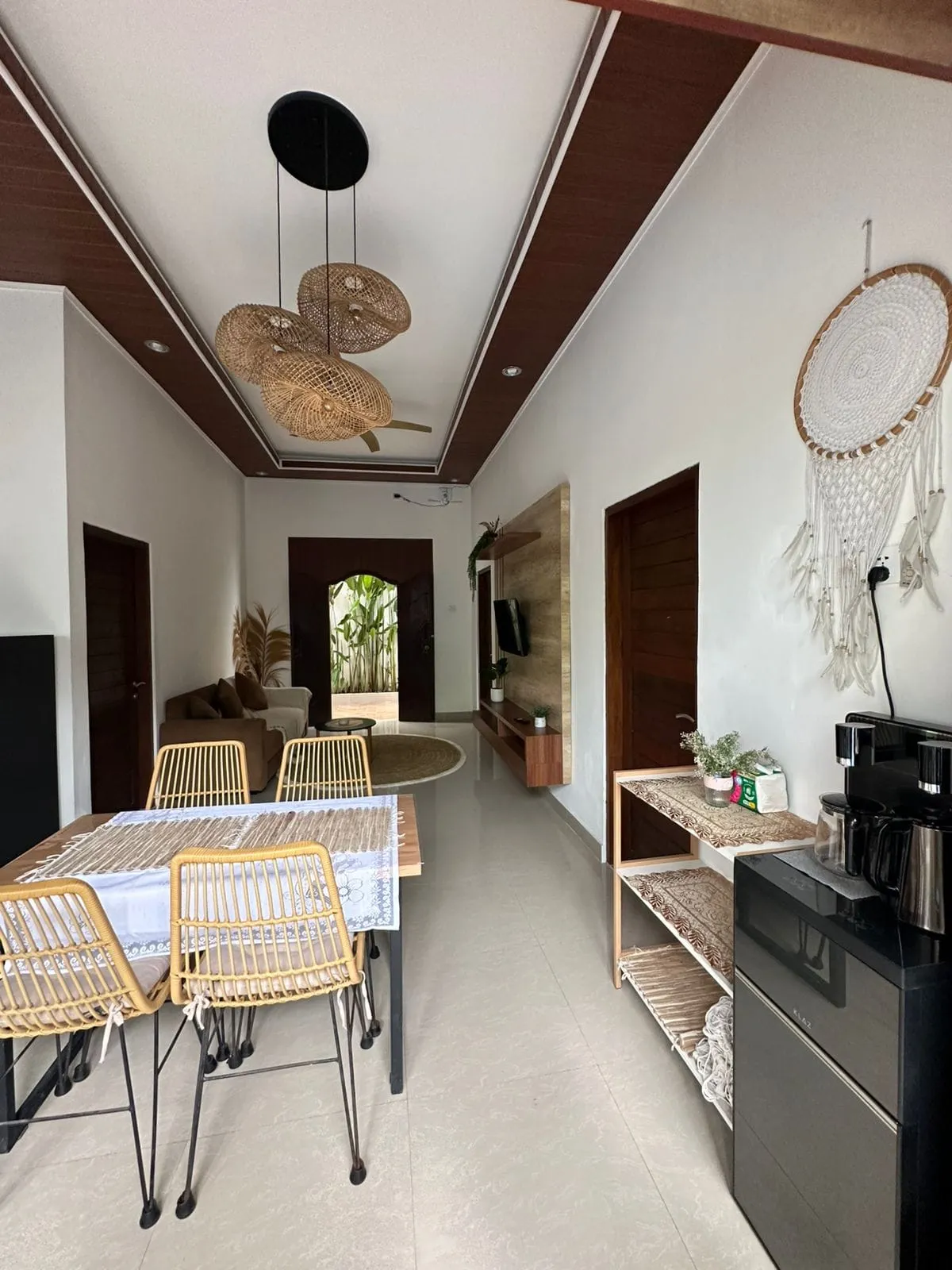 DO 435- FOR RENT HOUSE SEMI VILLA NUSA DUA — image 3
