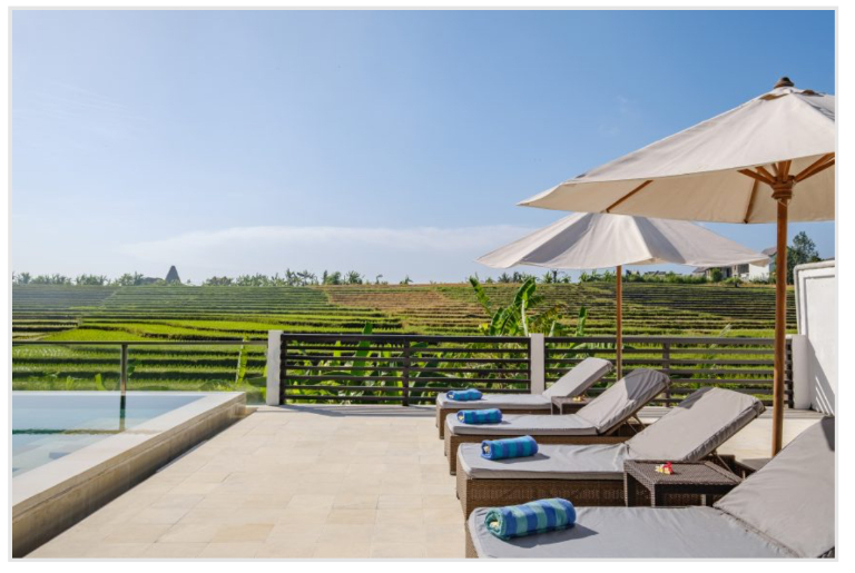 4 bedrooms villa available in the heart of Pererenan